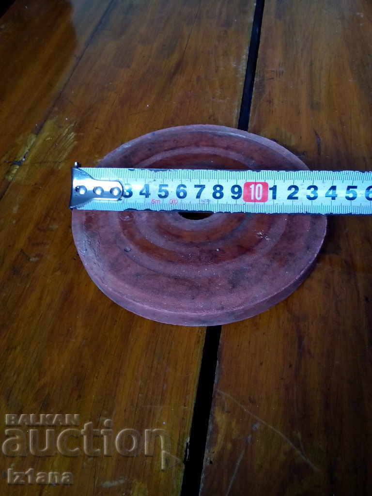 Delivery of An old rubber wheel Delivery of An old rubber wheel