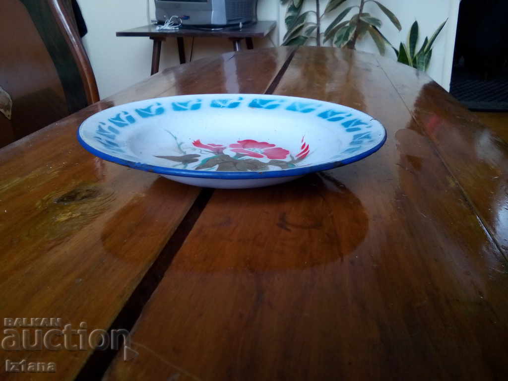 Old enamel bowl with price 12.00 BGN | € 6.14 Old enamel bowl with price 12.00 BGN | € 6.14