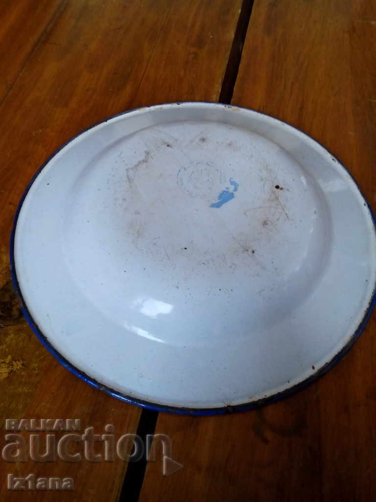 Old enamel bowl - 5 Old enamel bowl - 5