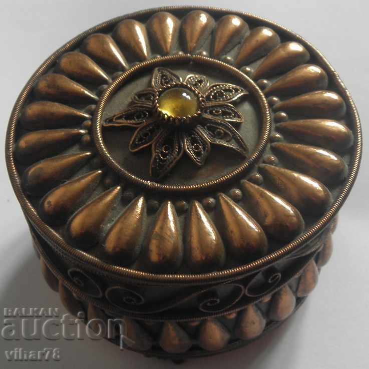 Auction  Hand forged copper jewelry box