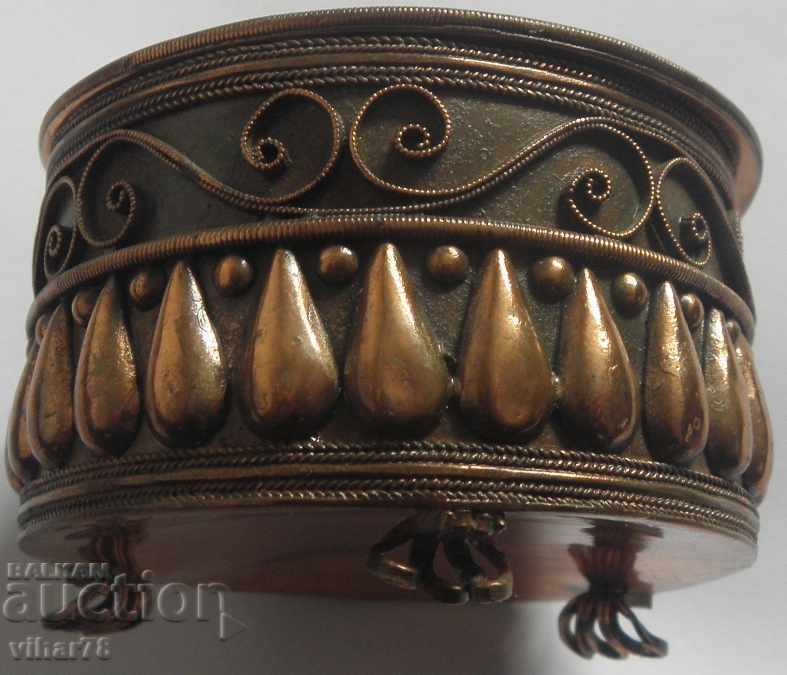Delivery of Hand forged copper jewelry box