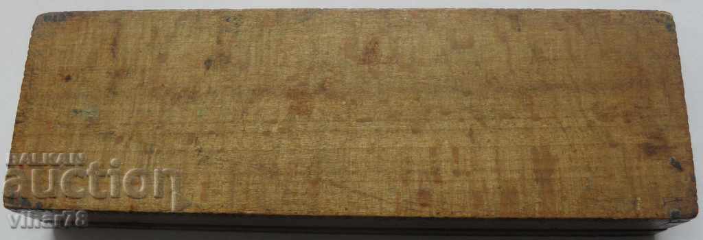 Стара дървена кутия за моливи - 5 Стара дървена кутия за моливи - 5