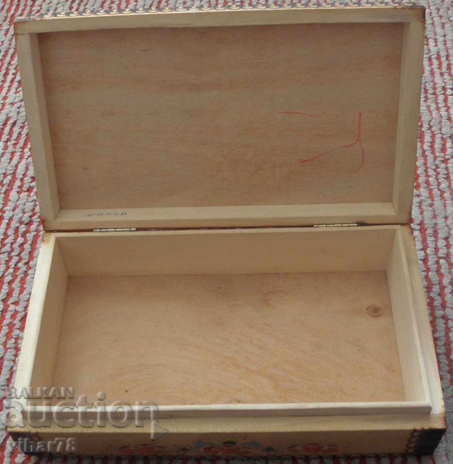 Old wooden box - 5 Old wooden box - 5