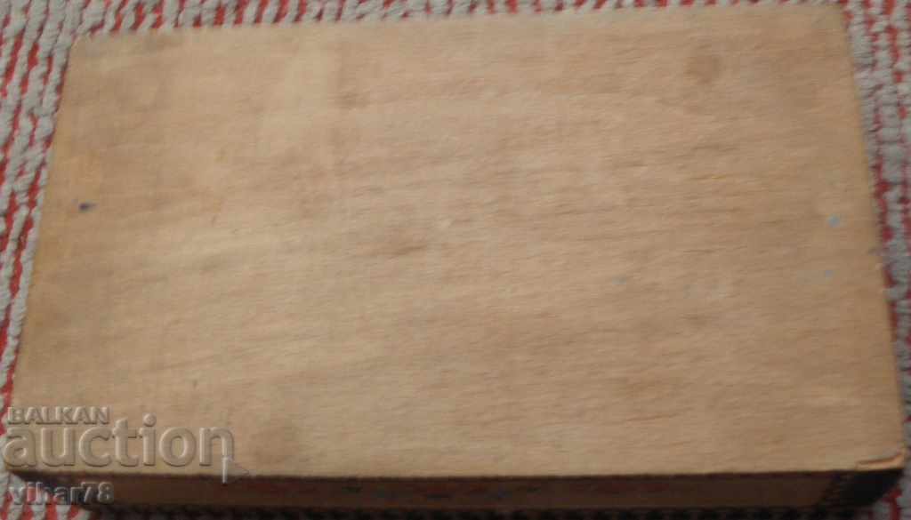 Old wooden box - 6 Old wooden box - 6