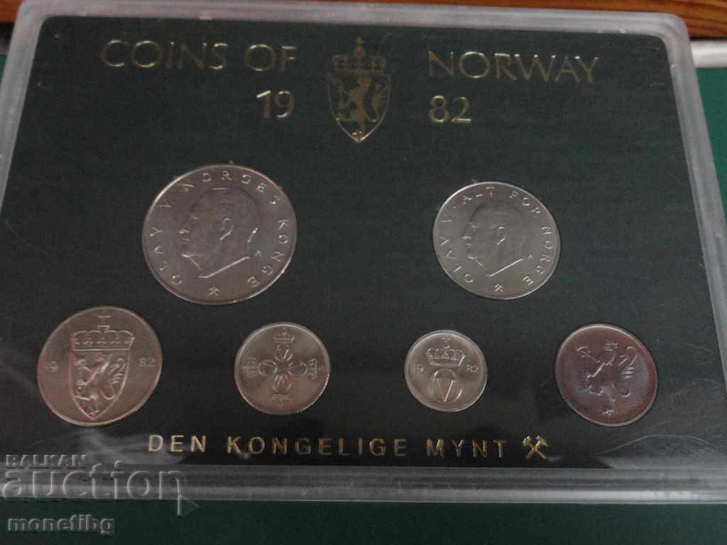 Licitație Norvegia 1982 - Set de monede de schimb într-o cutie Licitație Norvegia 1982 - Set de monede de schimb într-o cutie