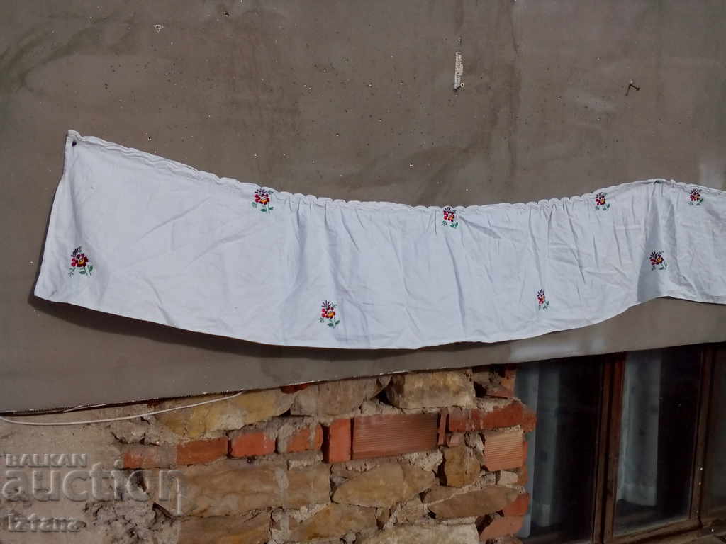 An old embroidered curtain with price 25.00 BGN | € 12.78 An old embroidered curtain with price 25.00 BGN | € 12.78