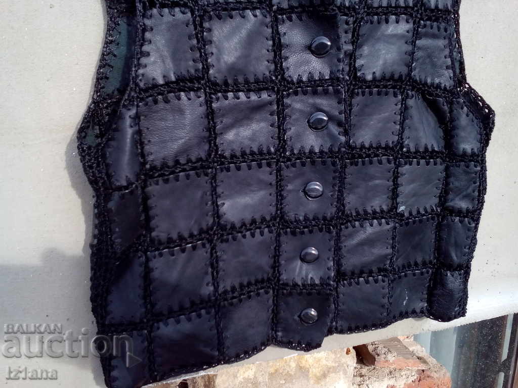 Delivery of Ladies leather jacket Delivery of Ladies leather jacket