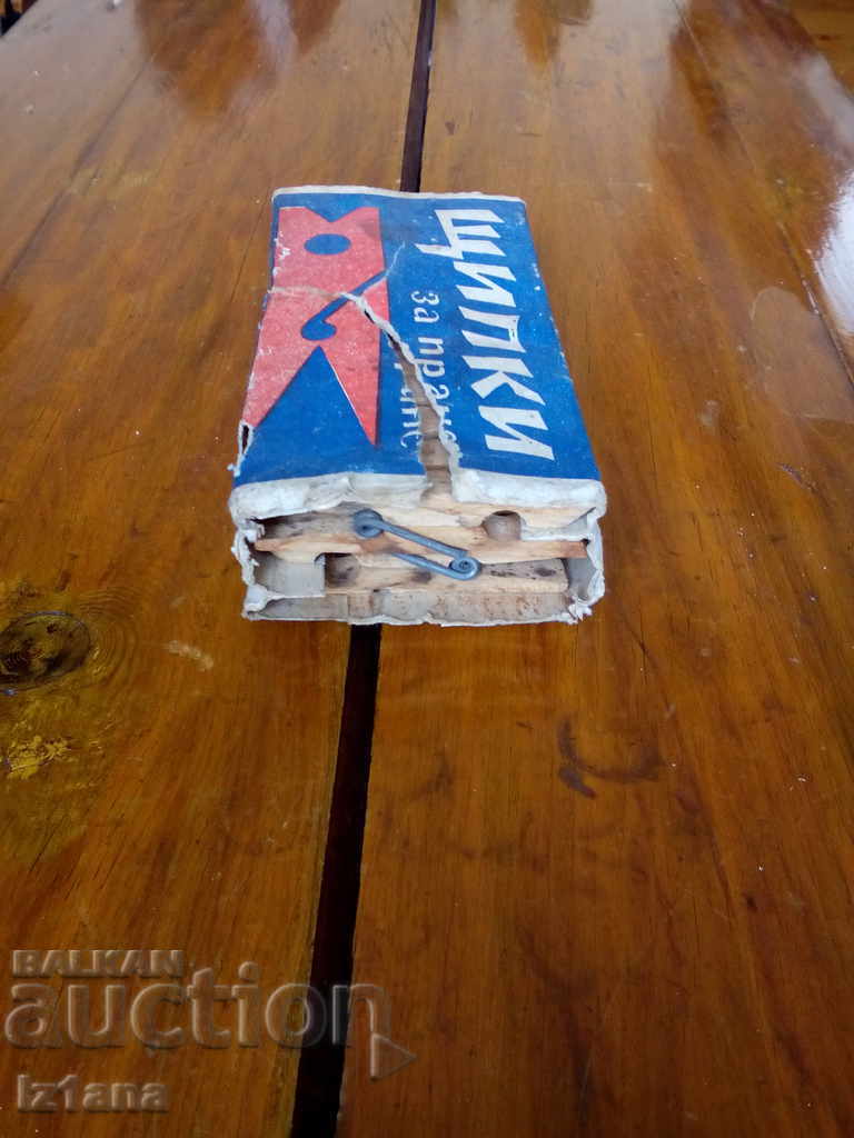 Delivery of Old wooden clamps Delivery of Old wooden clamps