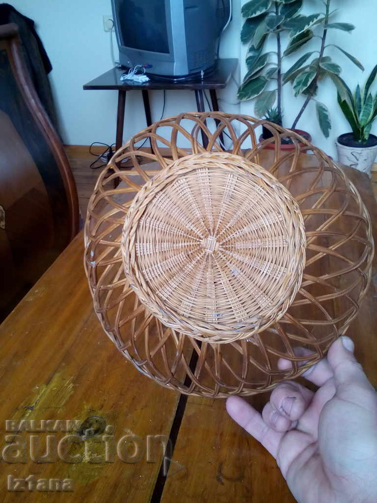 Delivery of Old bread pan Delivery of Old bread pan