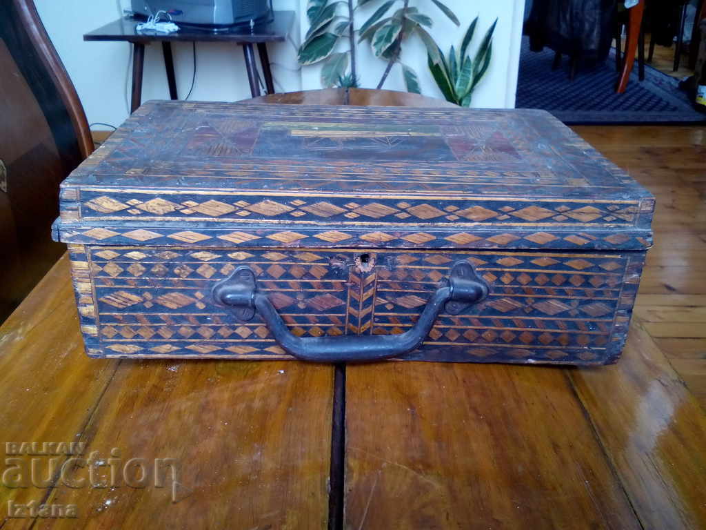 An old wooden briefcase with price 25.00 BGN | € 12.78 An old wooden briefcase with price 25.00 BGN | € 12.78