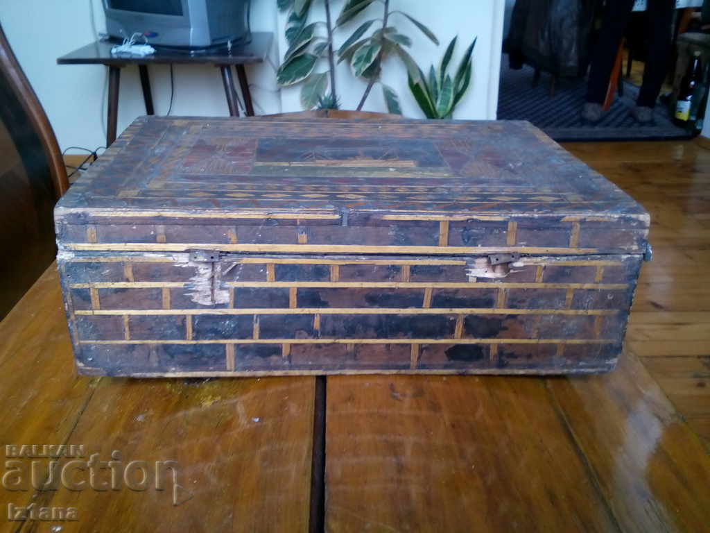 Delivery of An old wooden briefcase Delivery of An old wooden briefcase