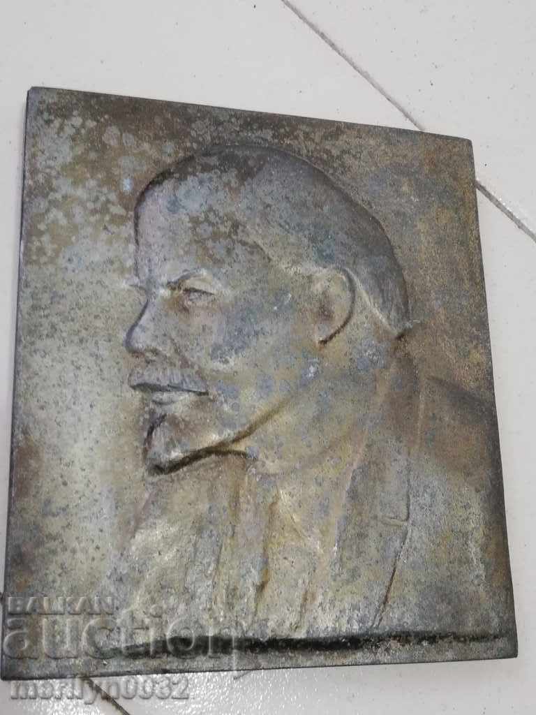 Барелеф на пролетарския вожд Владимир Ленин фигура пано