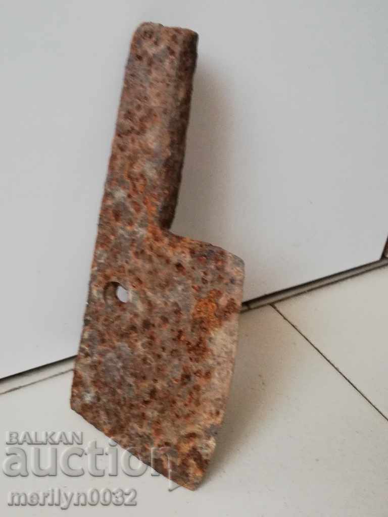 Vechi forjate Cleaver, topor, lama topor, fier forjat cu preț 21.00 BGN | € 10.74