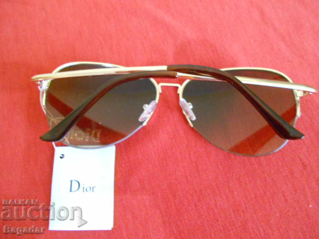 Livrarea Ochelari de protecție DIOR