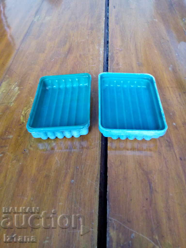 An old soap dish - 6 An old soap dish - 6