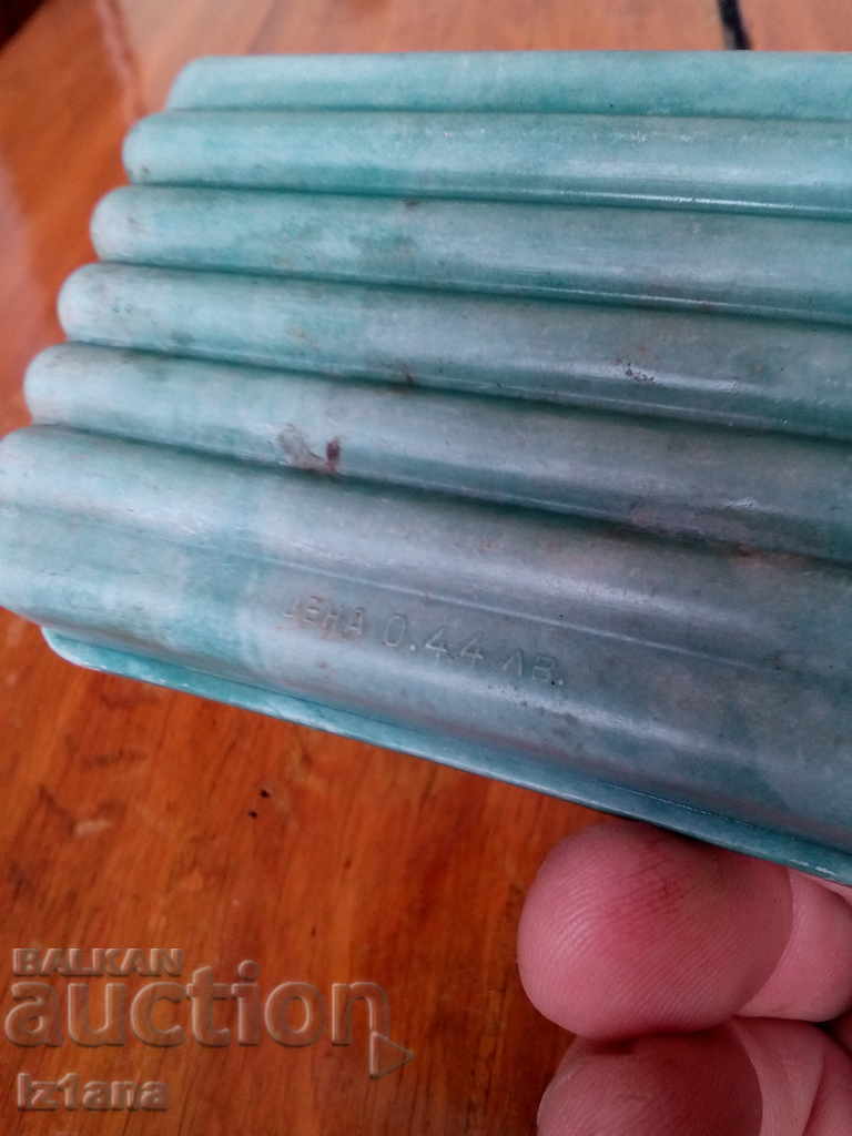 An old soap dish - 7 An old soap dish - 7