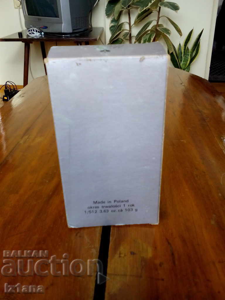 Auction Box of cologne Parys Auction Box of cologne Parys