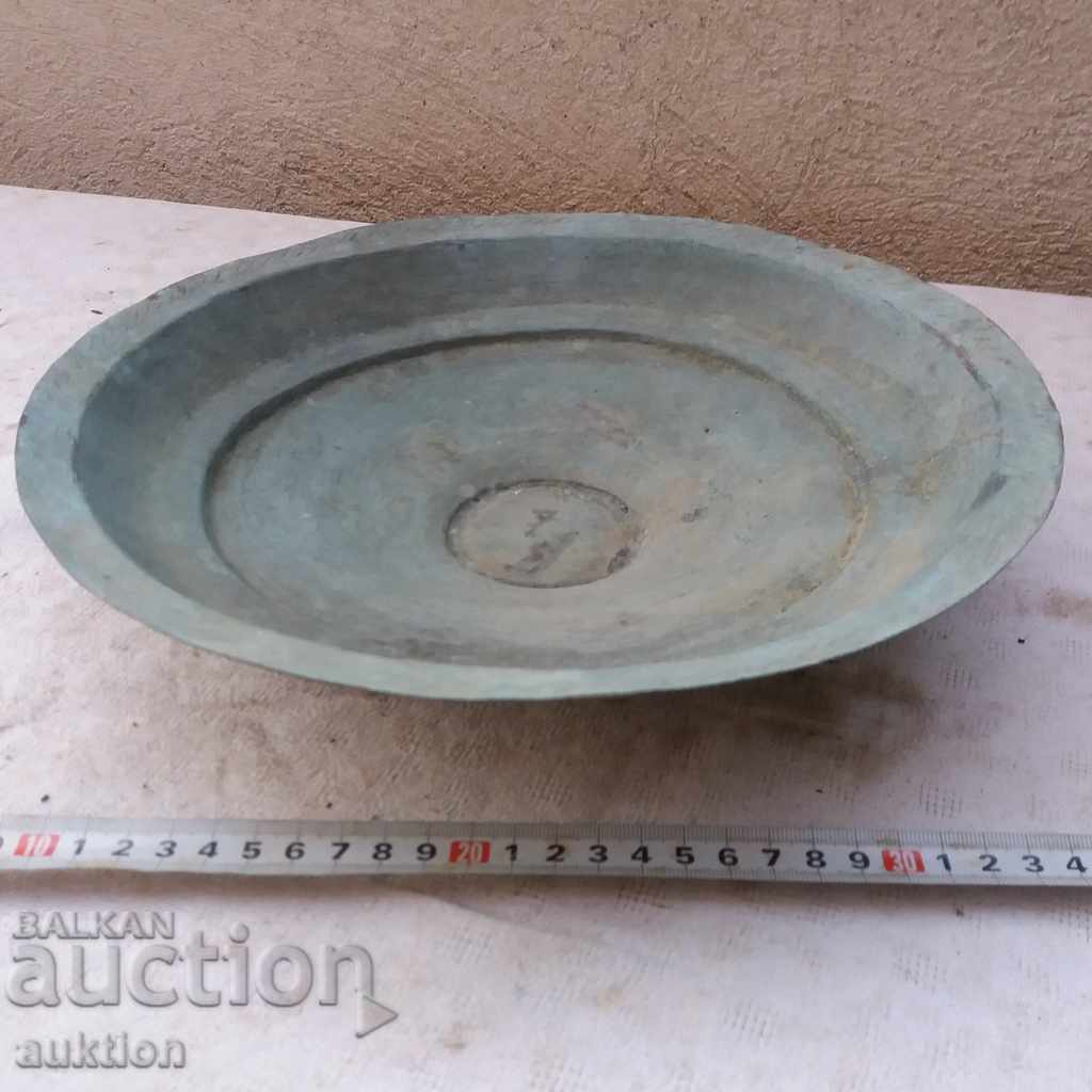 Auction OLD WROUGHT COPPER SAUCE, FRUIT BOWL WITH INCRUTATION Auction OLD WROUGHT COPPER SAUCE, FRUIT BOWL WITH INCRUTATION