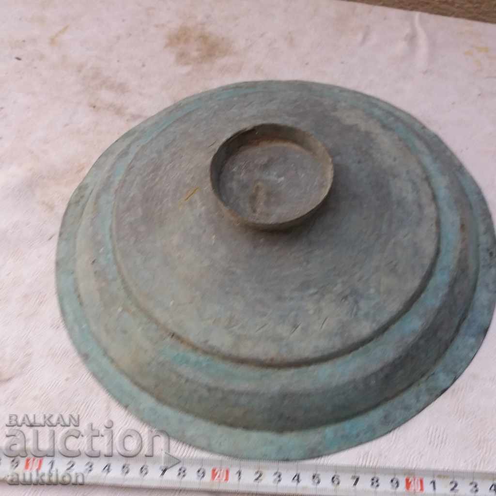 Delivery of OLD WROUGHT COPPER SAUCE, FRUIT BOWL WITH INCRUTATION Delivery of OLD WROUGHT COPPER SAUCE, FRUIT BOWL WITH INCRUTATION