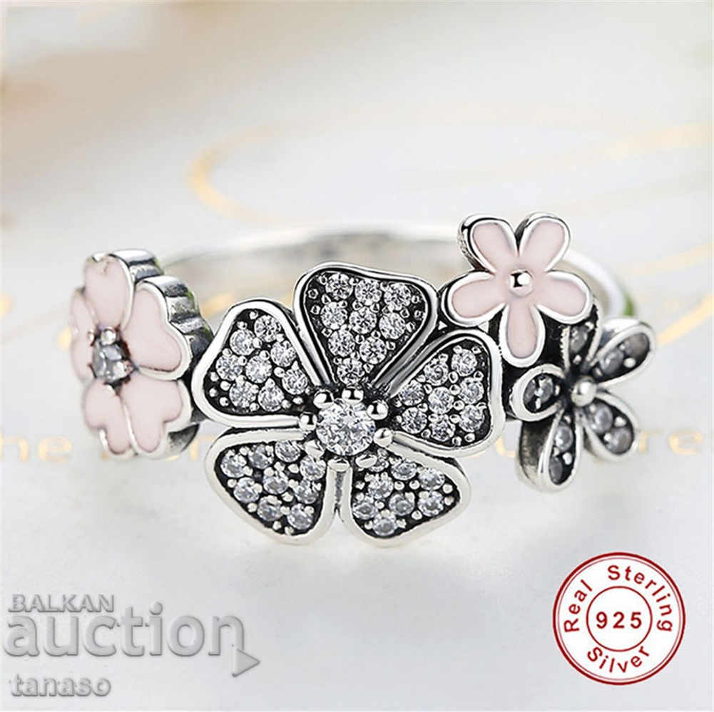 Gentle ring with natural white topaz, silver and rhodium with price 25.00 BGN | € 12.78 Gentle ring with natural white topaz, silver and rhodium with price 25.00 BGN | € 12.78