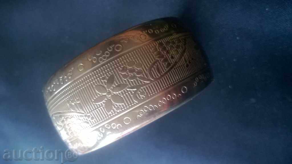 Delivery of LARGE BEAUTIFUL GRAY - NEW