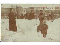 Veche fotografie, statuie de zăpadă