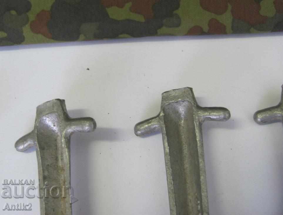 Second World War Aluminum Pins for Tent 8pcs. with price 40.00 BGN | € 20.45
