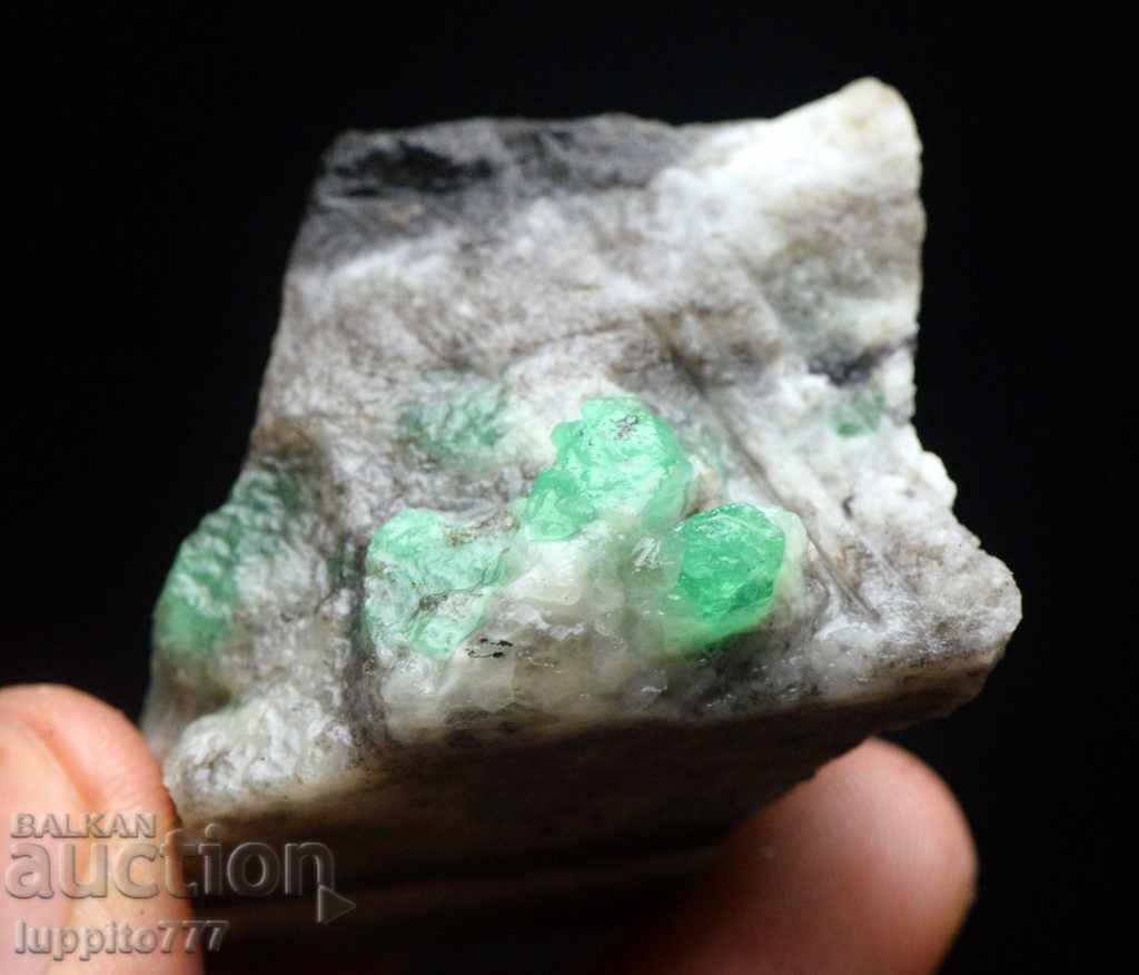 Delivery of emerald emerald beryl of a matrix unique Delivery of emerald emerald beryl of a matrix unique