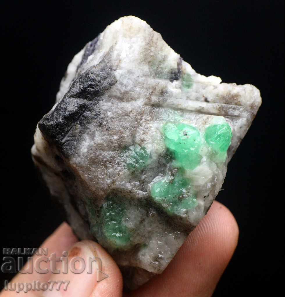 emerald emerald beryl of a matrix unique - 5 emerald emerald beryl of a matrix unique - 5