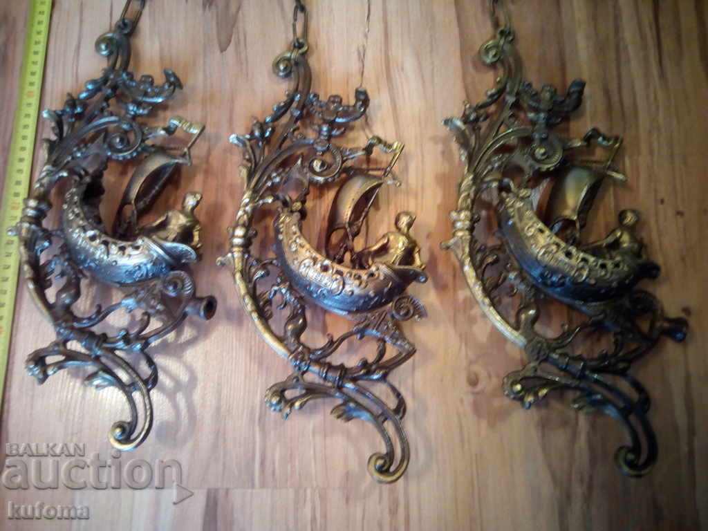 Παράδοση Χάλκινα κρεμαστά είδη 3 τεμαχίων Παράδοση Χάλκινα κρεμαστά είδη 3 τεμαχίων