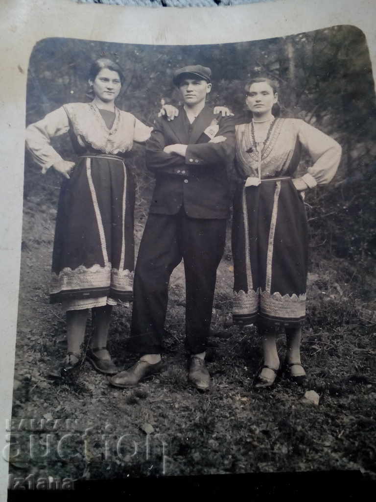 Стара снимка с цена € 3.07 | 6.00 лв.