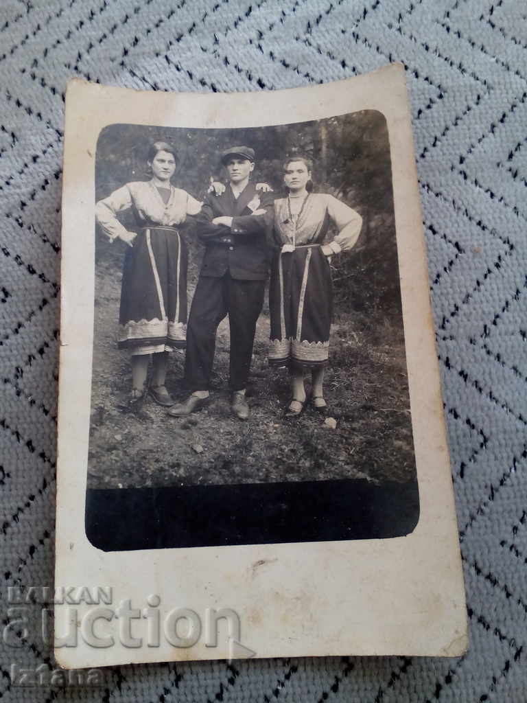 Стара снимка