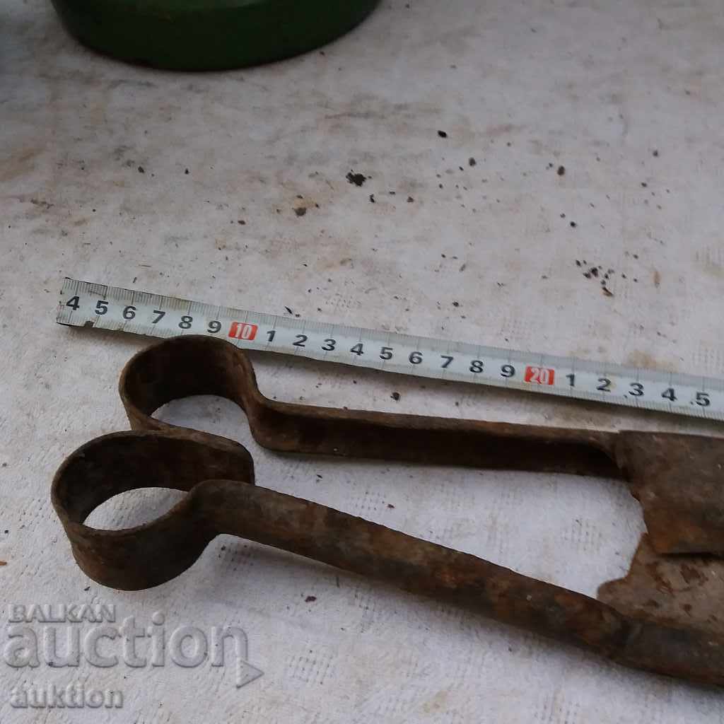 Auction OLD BAGS FOR TURNING OVEN WAVES Auction OLD BAGS FOR TURNING OVEN WAVES