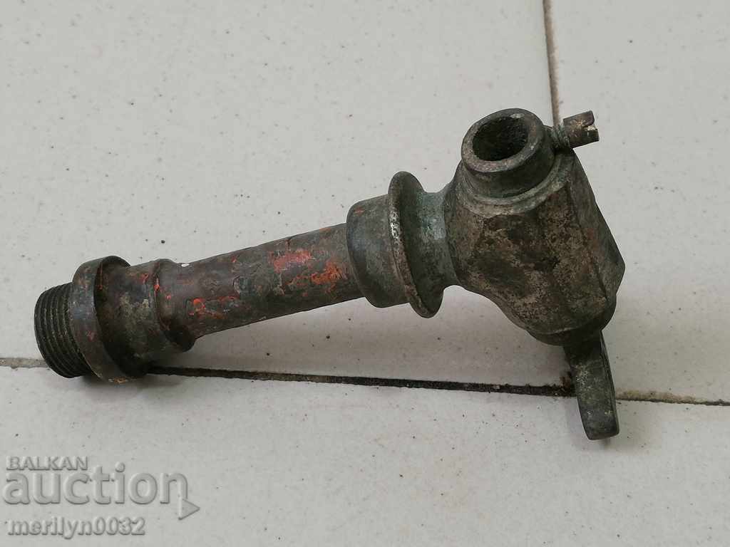 Auction  Ancient bronze crane spout pipe spout
