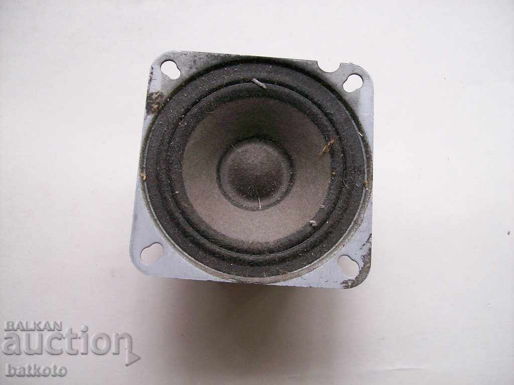 Small speaker with price 5.00 BGN | € 2.56