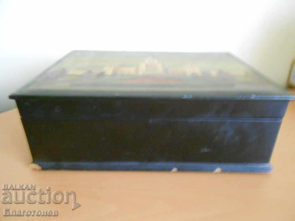 Russian Hand Painted Box with price 200.00 BGN | € 102.26 Russian Hand Painted Box with price 200.00 BGN | € 102.26