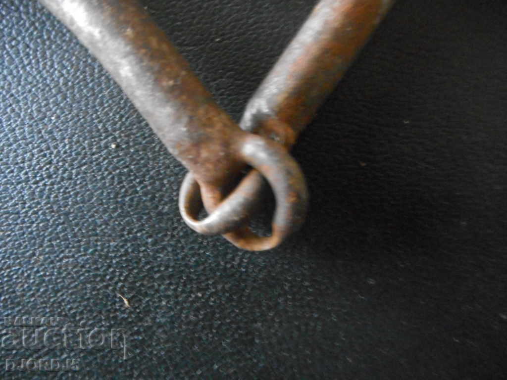 Old bridle with price 4.00 BGN | € 2.05