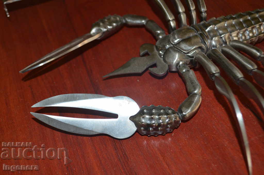 Delivery of FIGURE METAL SOLID SCORPION STAND NEW GIFT Delivery of FIGURE METAL SOLID SCORPION STAND NEW GIFT