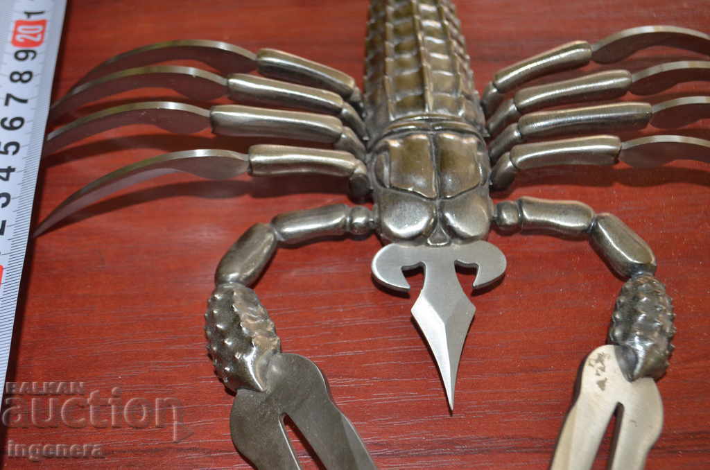 FIGURE METAL SOLID SCORPION STAND NEW GIFT - 6 FIGURE METAL SOLID SCORPION STAND NEW GIFT - 6