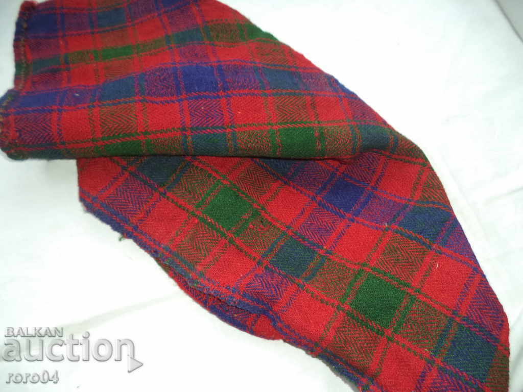 СТАРА ШАРЕНА ВЪЛНЕНА ПРЕСТИЛКА БЕЗ ВРЪЗКИ - 6 СТАРА ШАРЕНА ВЪЛНЕНА ПРЕСТИЛКА БЕЗ ВРЪЗКИ - 6