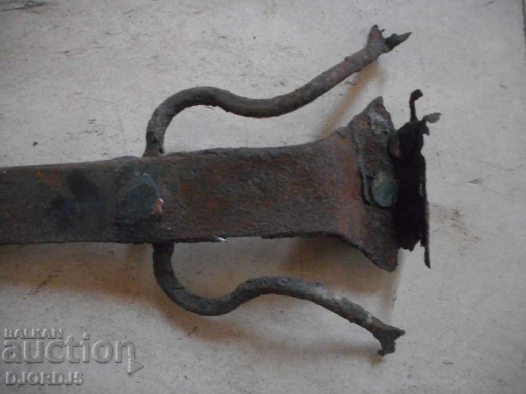 Delivery of Old forged handle made of copper pan Delivery of Old forged handle made of copper pan