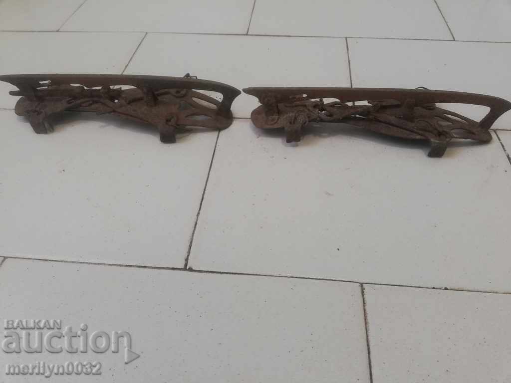 Delivery of Old ice skates, sports attribute Delivery of Old ice skates, sports attribute