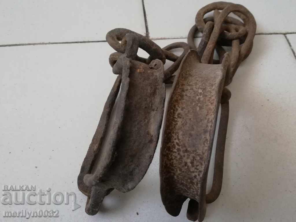 Auction Old hand forged beads, chains, pranks, chains Auction Old hand forged beads, chains, pranks, chains