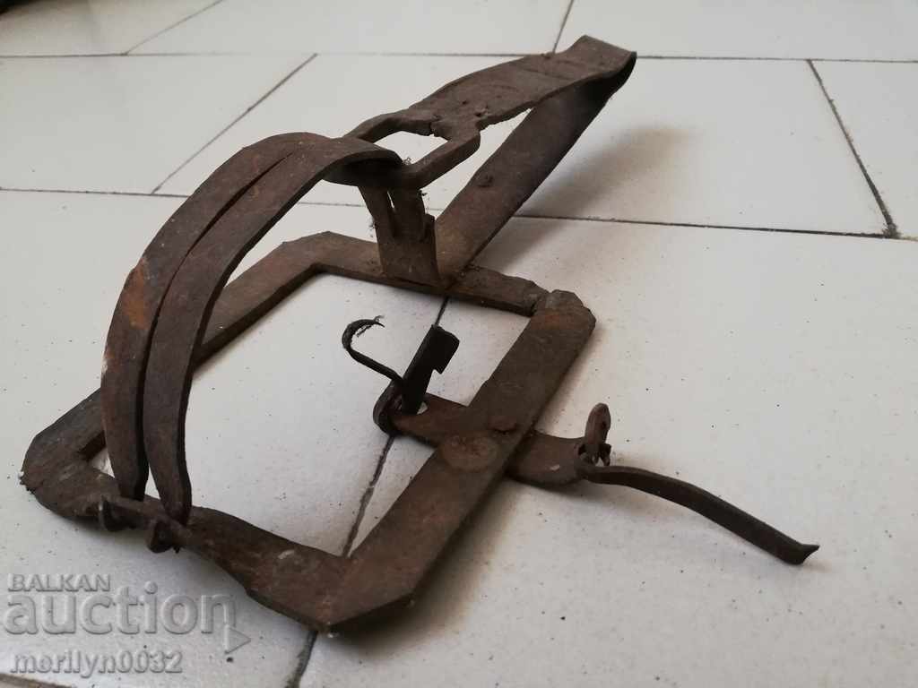 Hand forged wrought iron trap SMALL with price 42.00 BGN | € 21.47 Hand forged wrought iron trap SMALL with price 42.00 BGN | € 21.47