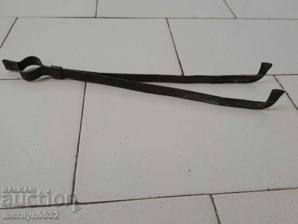 Παράδοση Παλιό ντιλάφι, λαβίδα, σφυρήλατο σίδερο για φούρνο