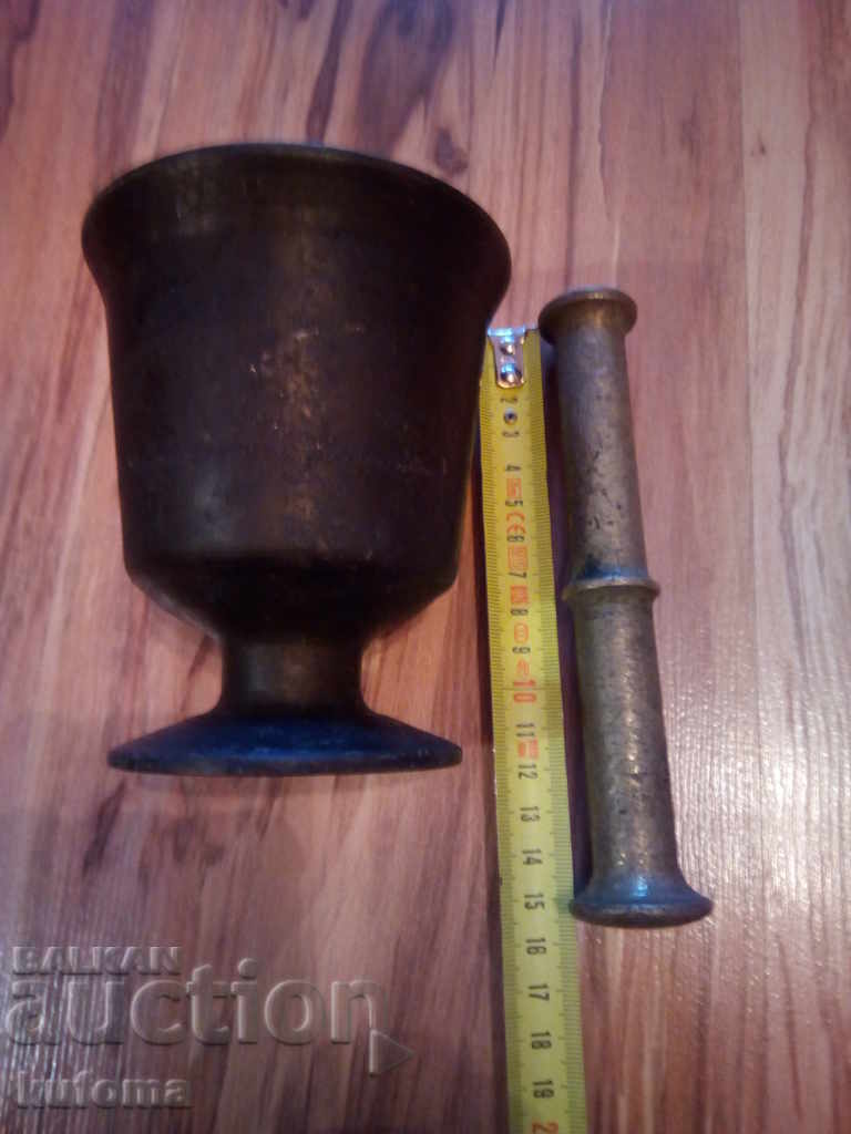 Bronze mortar with price 34.99 BGN | € 17.89 Bronze mortar with price 34.99 BGN | € 17.89