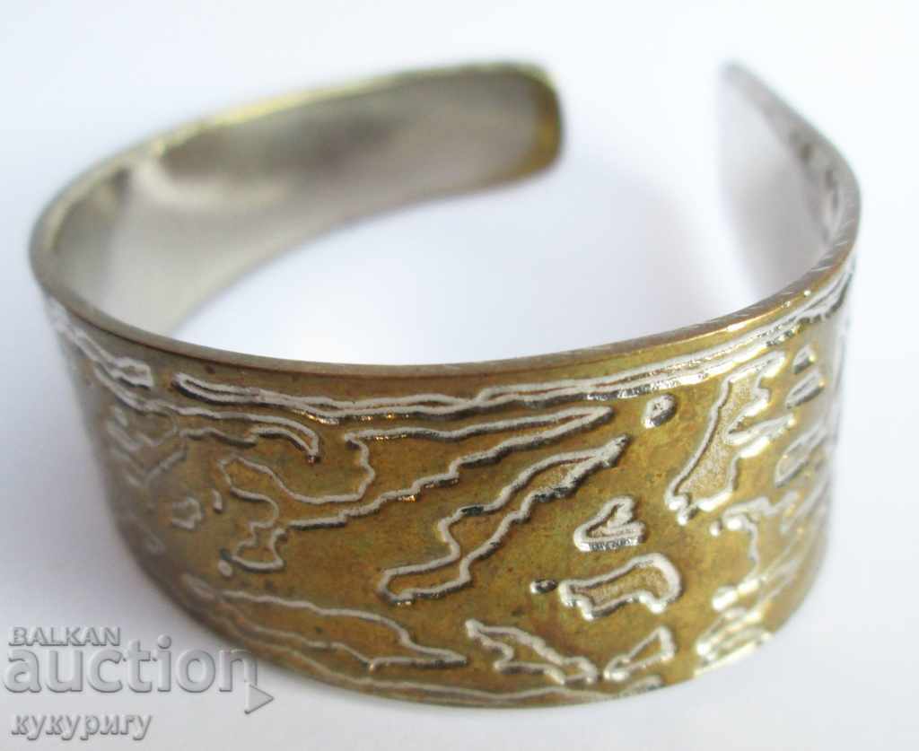 Delivery of Old artistic womens bracelet with the inscription NINA Delivery of Old artistic womens bracelet with the inscription NINA