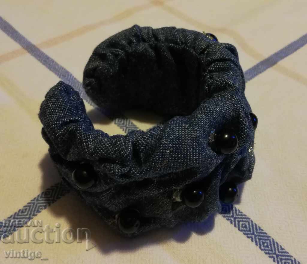 Delivery of Jewel bracelet with black pearls Delivery of Jewel bracelet with black pearls