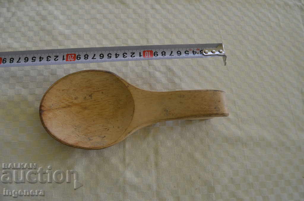 WOODEN FIGURE SPOON OR SHOE