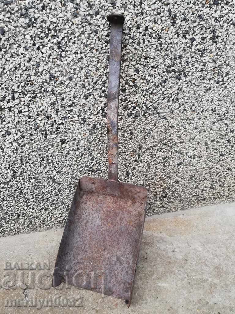 Auction  Old forged blade, shovel shovel